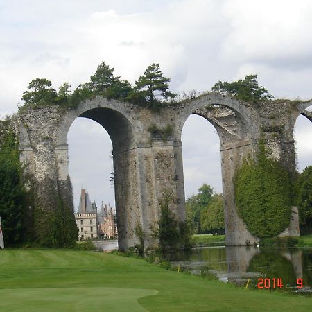Chambres D'Hotes La Bergerie De L'Aqueduc Houx Eksteriør billede